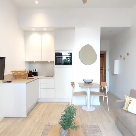 Lägenhet Renove, Vue Degagee Et Arboree, 700m Cannes
